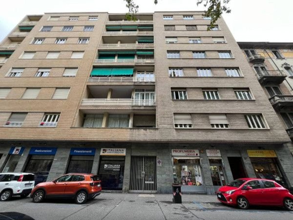 negozio in vendita a Torino in zona Crocetta