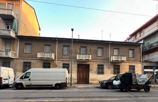 appartamento in vendita a Torino in zona Borgata Vittoria