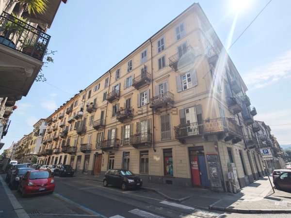 appartamento in vendita a Torino in zona San Salvario