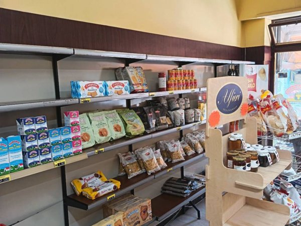 negozio in vendita a Torino in zona Santa Rita