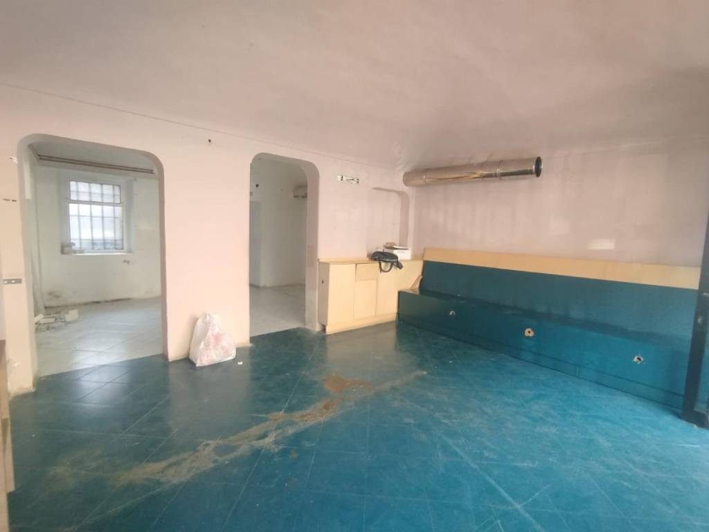 negozio in vendita a Torino in zona San Donato