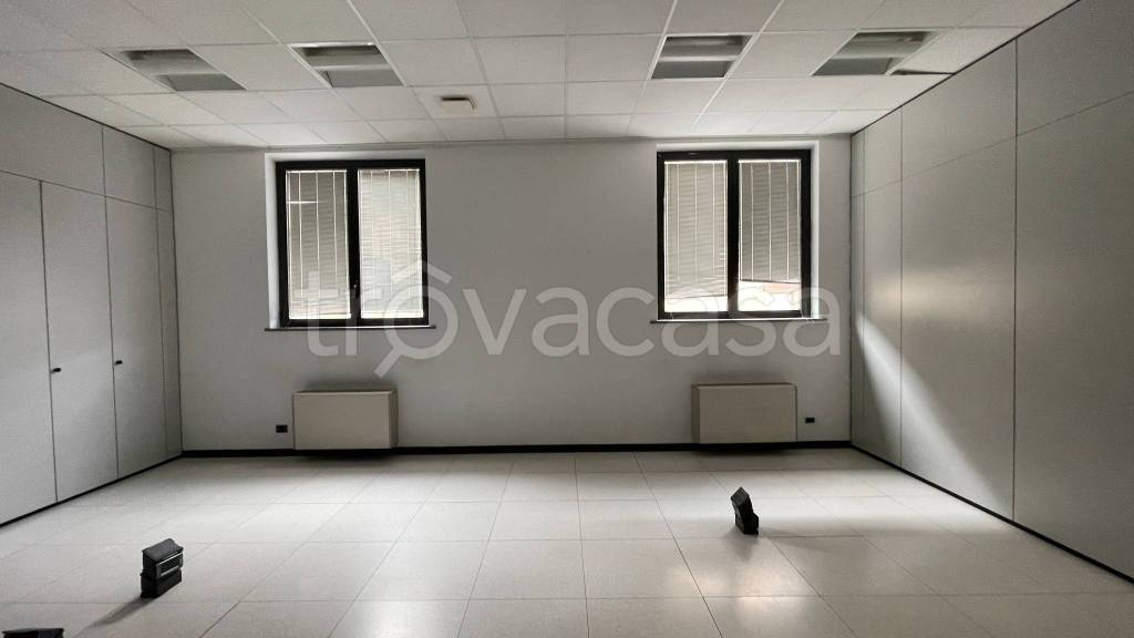 ufficio in vendita a Torino in zona Cenisia