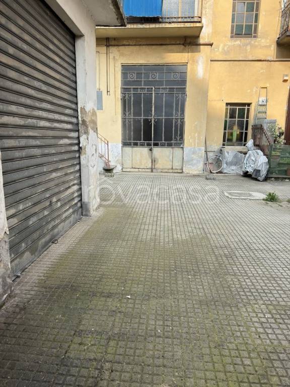 locale di sgombero in vendita a Torino in zona Lucento
