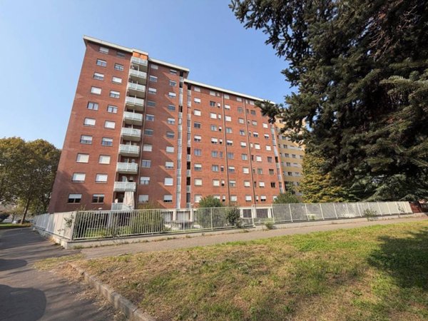 appartamento in vendita a Torino in zona Vallette