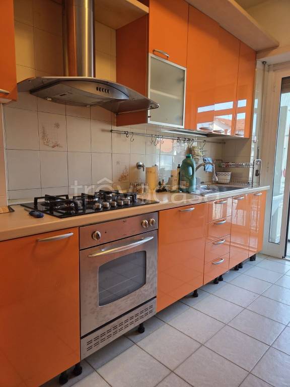 appartamento in vendita a Torino in zona Lingotto