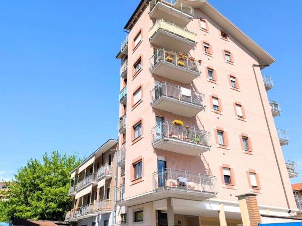 appartamento in vendita a Torino in zona Parella