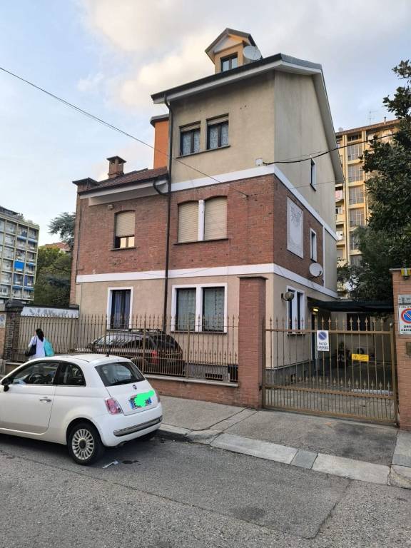 appartamento in vendita a Torino in zona Pozzo Strada