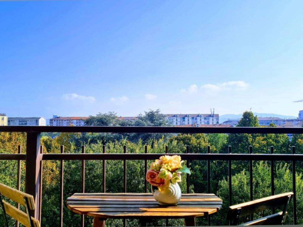 appartamento in vendita a Torino in zona Parella