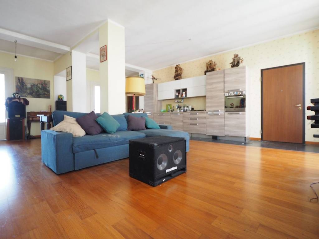 appartamento in vendita a Torino in zona San Salvario