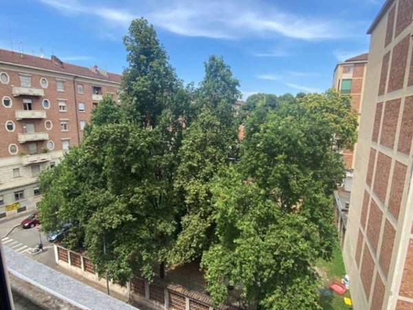 appartamento in vendita a Torino in zona Aurora