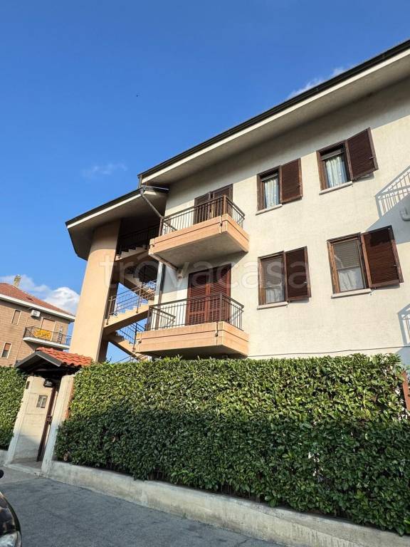appartamento in vendita a Torino in zona Falchera