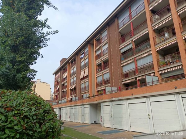 appartamento in vendita a Torino in zona Vallette