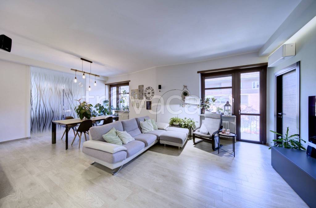 appartamento in vendita a Torino in zona Pozzo Strada