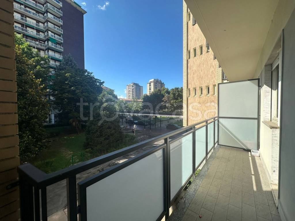 appartamento in vendita a Torino in zona Mirafiori Sud