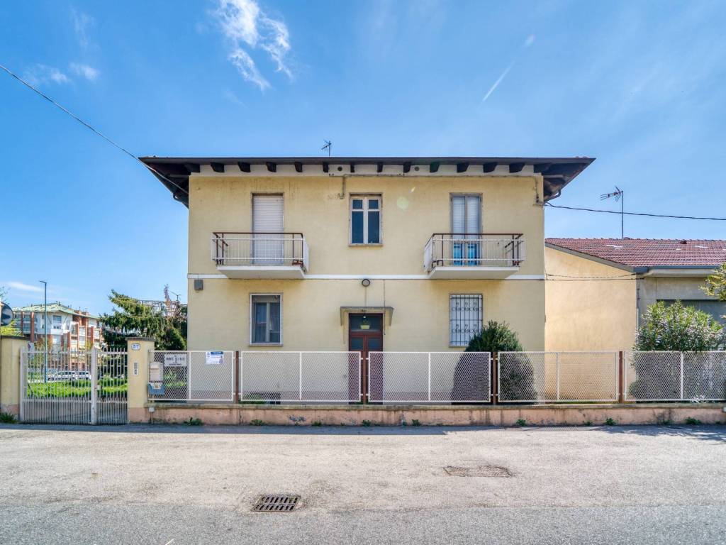 appartamento in vendita a Torino in zona Mirafiori Sud