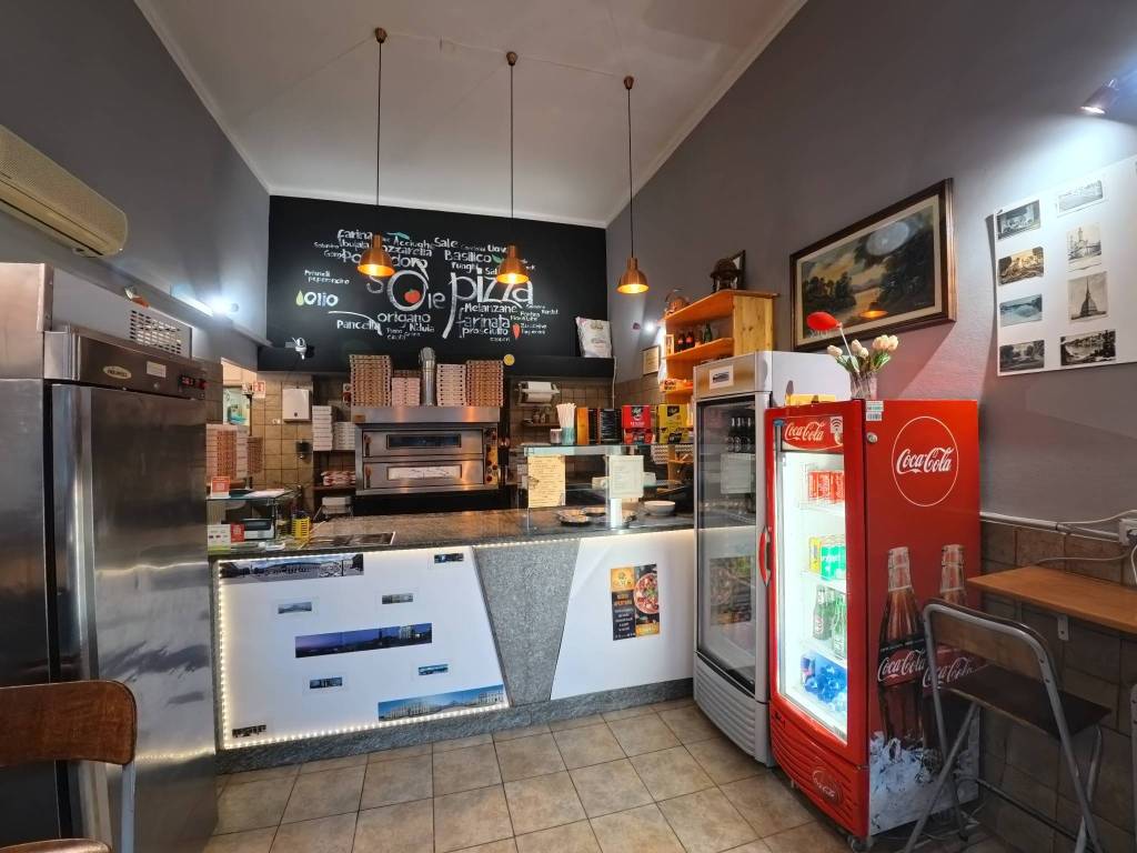 negozio in vendita a Torino in zona Pozzo Strada