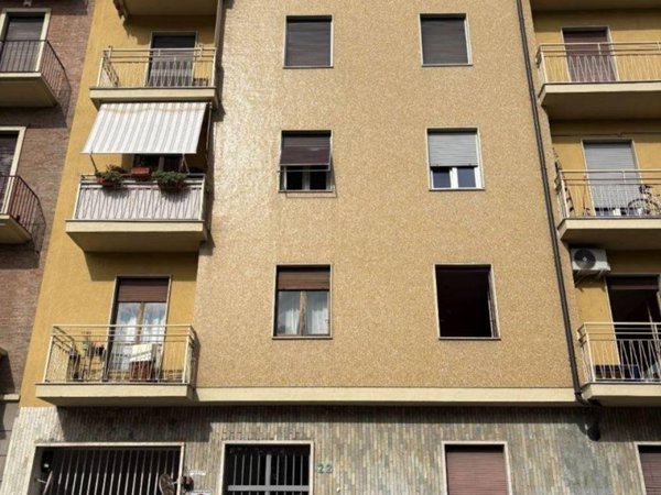 appartamento in vendita a Torino in zona Lingotto