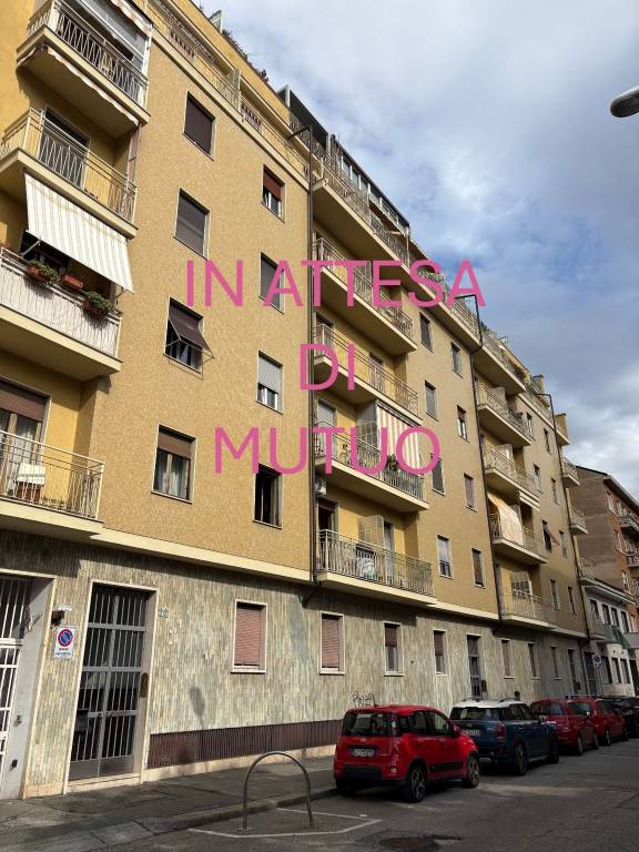 appartamento in vendita a Torino in zona Lingotto