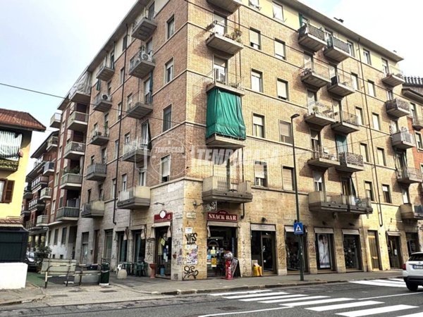 negozio in vendita a Torino in zona Santa Rita