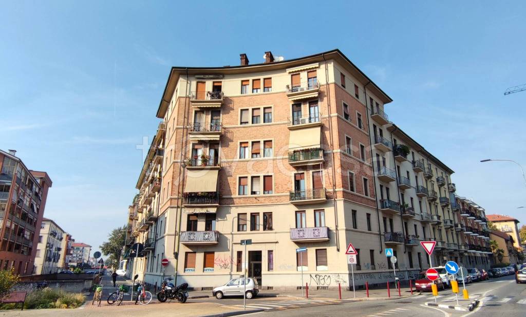 appartamento in vendita a Torino in zona Aurora