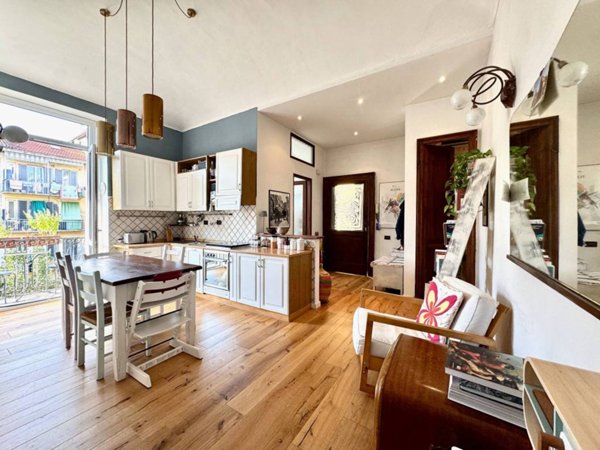 appartamento in vendita a Torino in zona San Salvario