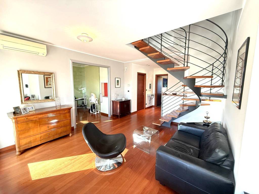 appartamento in vendita a Torino in zona Parella