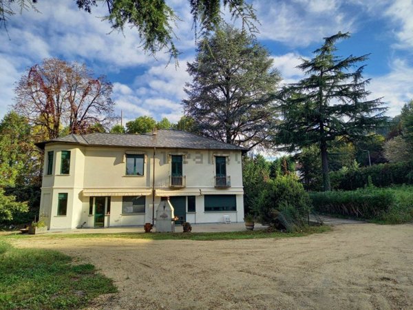 casa indipendente in vendita a Torino in zona Cavoretto