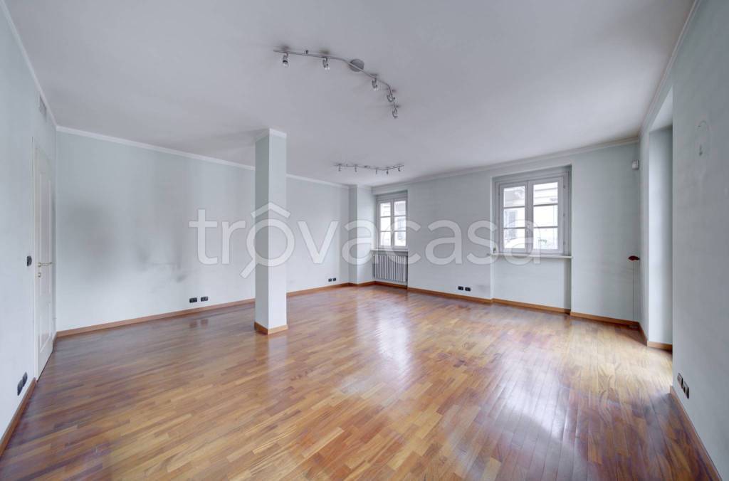 ufficio in vendita a Torino in zona San Donato