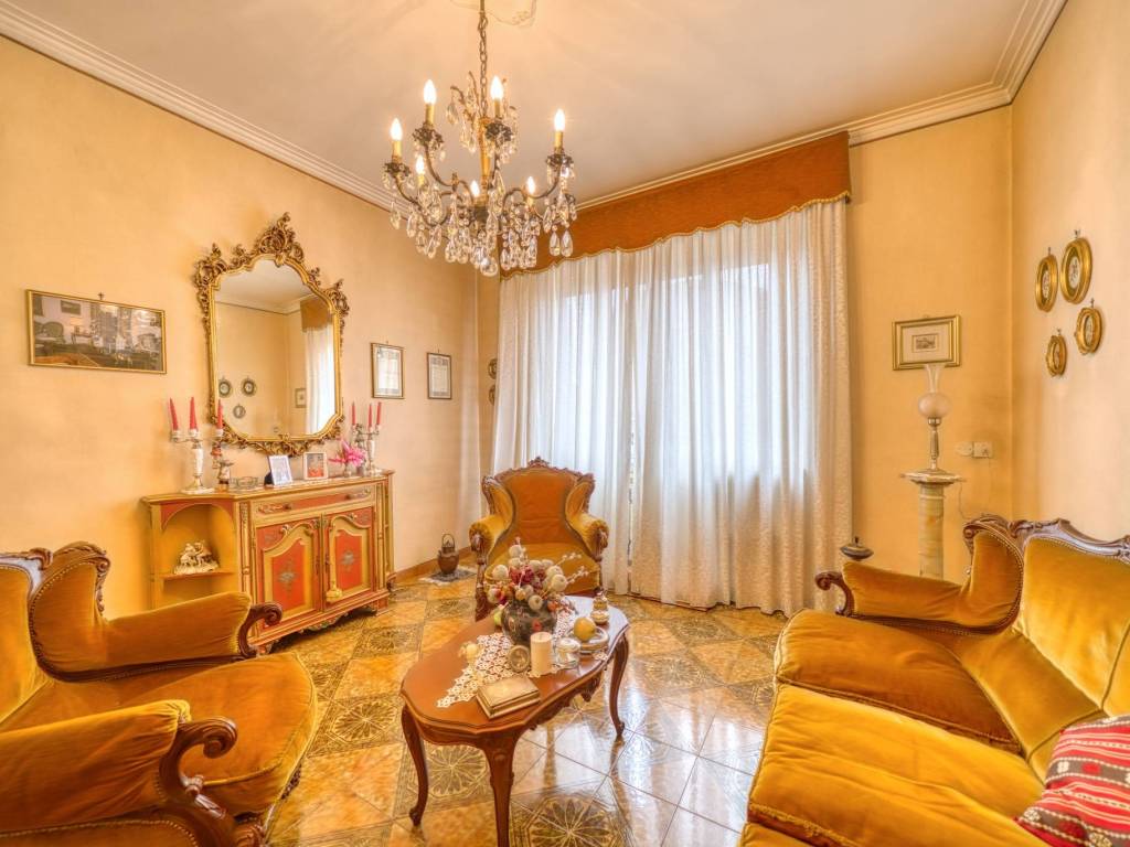 appartamento in vendita a Torino in zona Borgata Vittoria