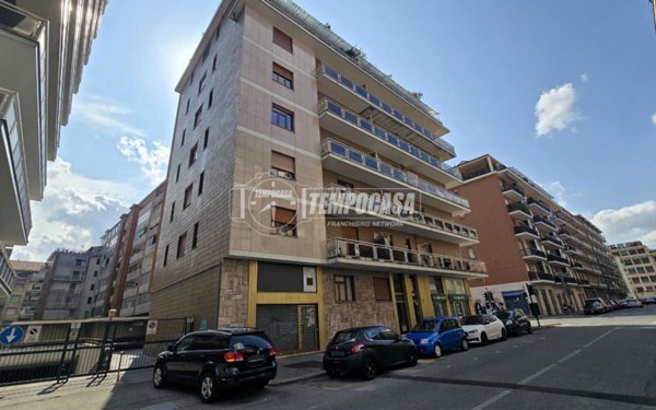 appartamento in vendita a Torino in zona Millefonti