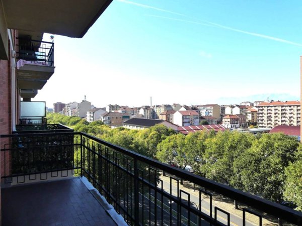 appartamento in vendita a Torino in zona Madonna di Campagna