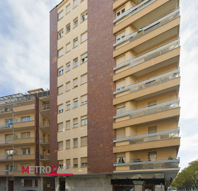 appartamento in vendita a Torino in zona Cenisia