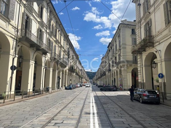 appartamento in vendita a Torino in zona Centro Storico
