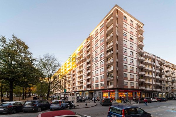 locale di sgombero in vendita a Torino in zona Santa Rita