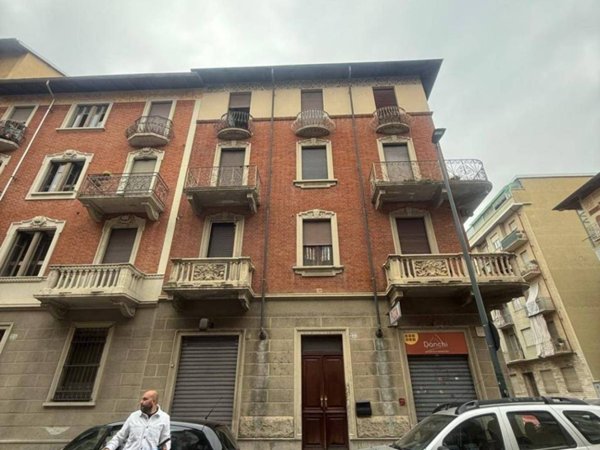 appartamento in vendita a Torino in zona Borgata Vittoria