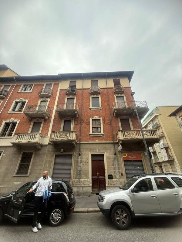 appartamento in vendita a Torino in zona Borgata Vittoria