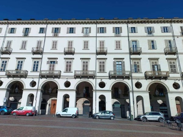appartamento in vendita a Torino in zona Centro Storico