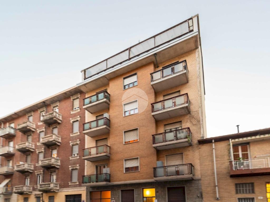 appartamento in vendita a Torino in zona Borgata Vittoria