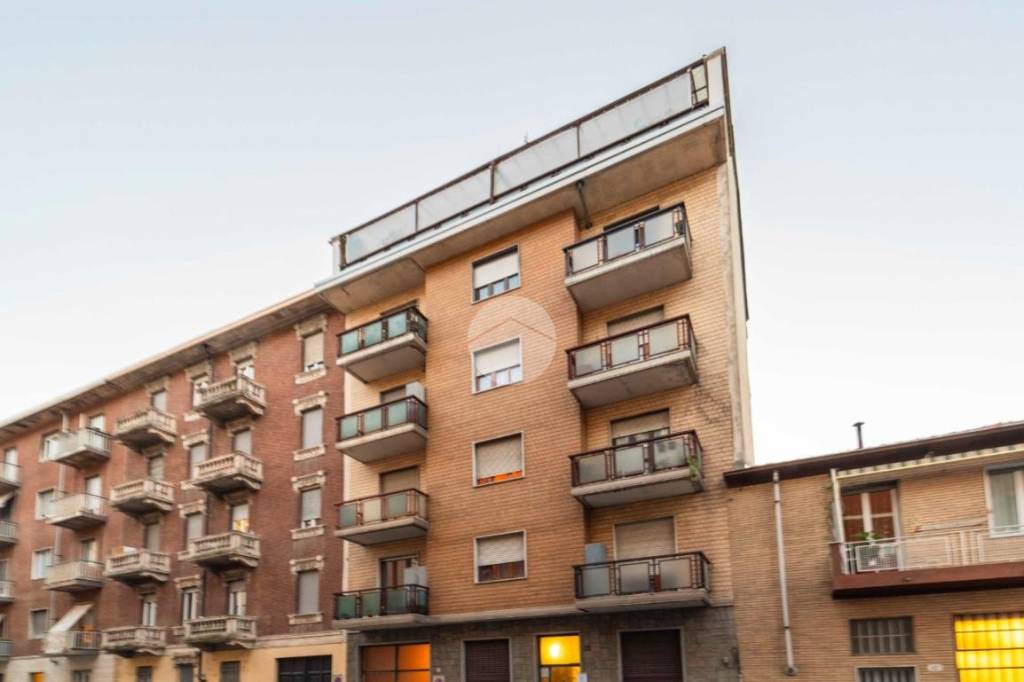 appartamento in vendita a Torino in zona Borgata Vittoria