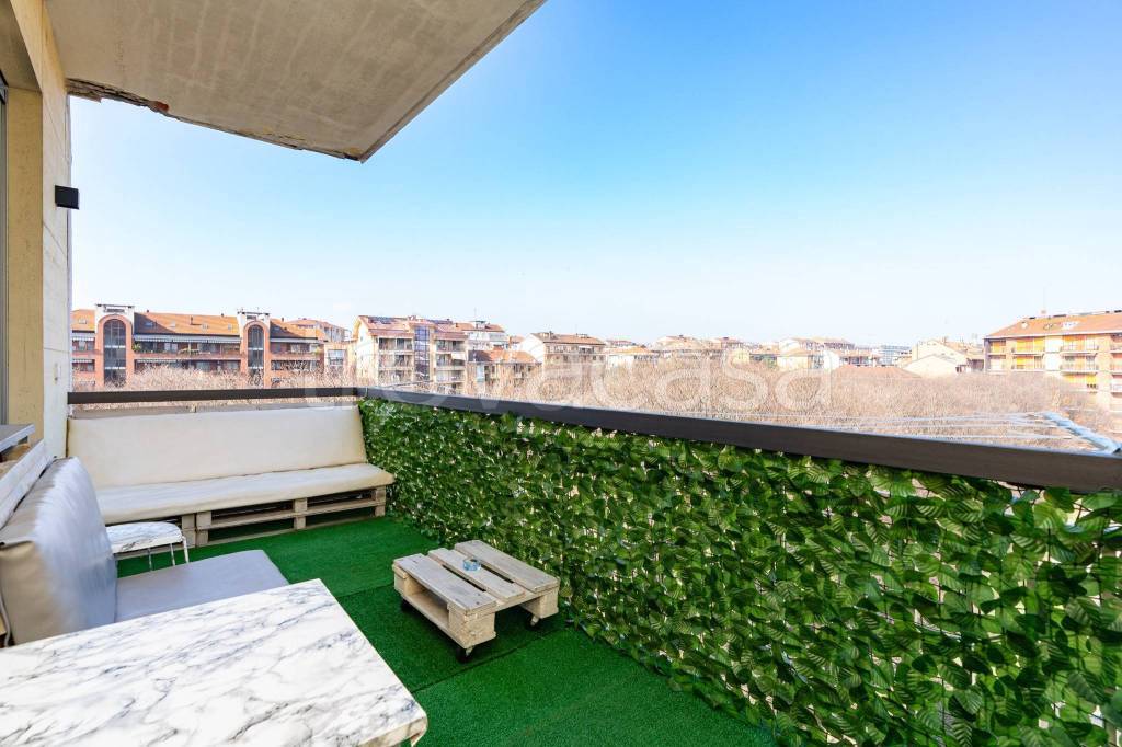 appartamento in vendita a Torino in zona Mirafiori Nord