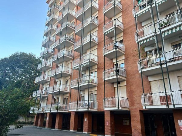 appartamento in vendita a Torino in zona Lucento