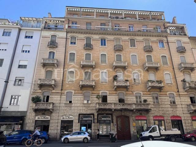 ufficio in vendita a Torino in zona Cit Turin