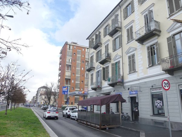 appartamento in vendita a Torino in zona Aurora