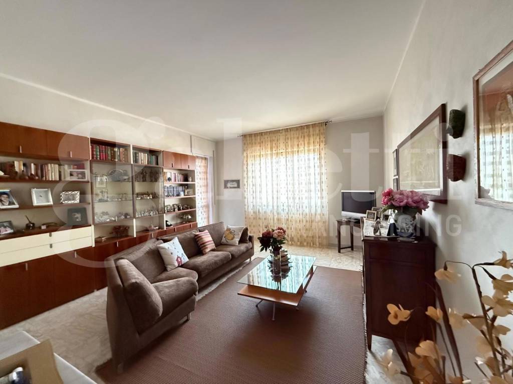 appartamento in vendita a Torino in zona Mirafiori Nord