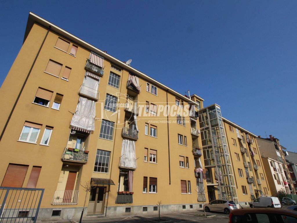 appartamento in vendita a Torino in zona Santa Rita