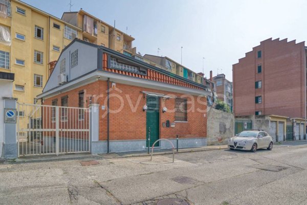 casa indipendente in vendita a Torino in zona Santa Rita