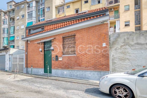 casa indipendente in vendita a Torino in zona Santa Rita
