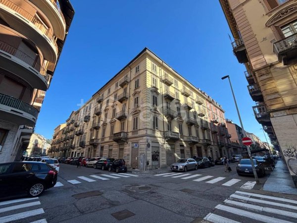 appartamento in vendita a Torino in zona San Salvario