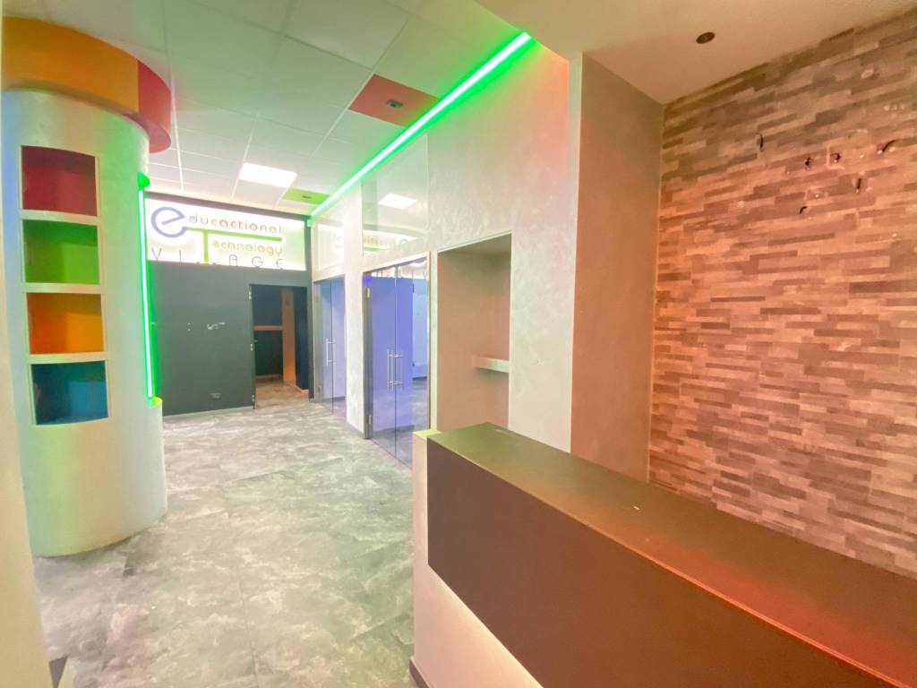 ufficio in vendita a Torino in zona Lingotto