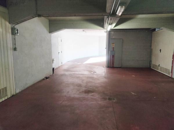 negozio in vendita a Torino in zona Pozzo Strada